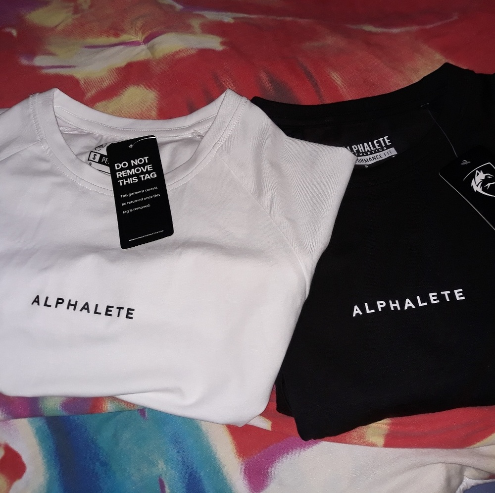 2 Mens alphalete shirts